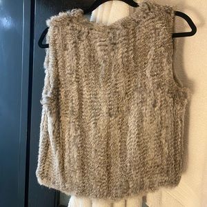 525 Fur vest